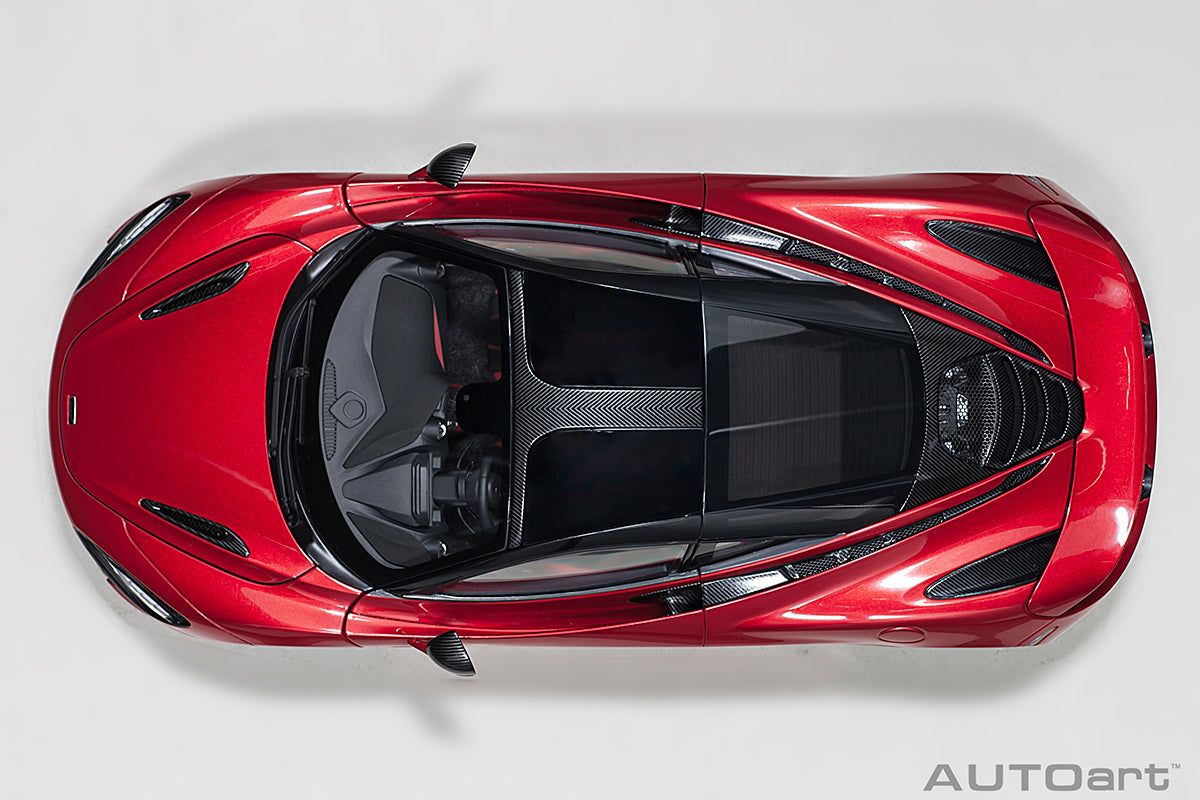 McLaren 720S, memphis red