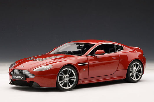 Aston Martin V12 Vantage 2010, rot