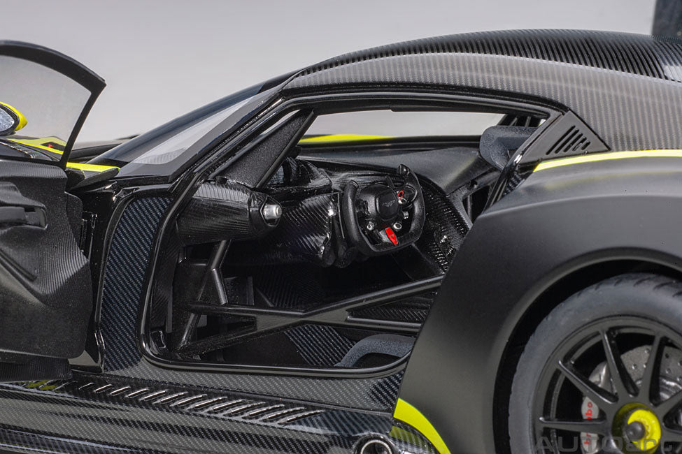 Aston Martin Vulcan 2015, matt black