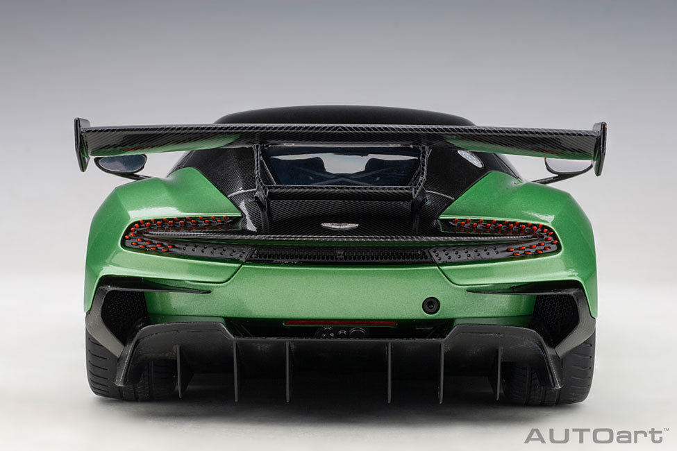 Aston Martin Vulcan, apple tree green