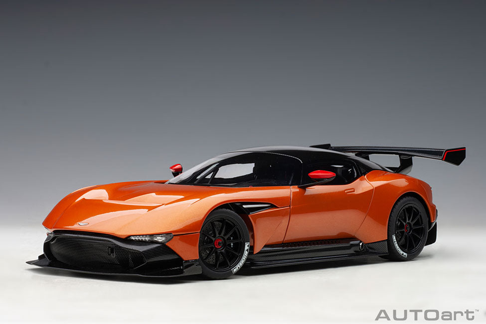 Aston Martin Vulcan 2015, orange