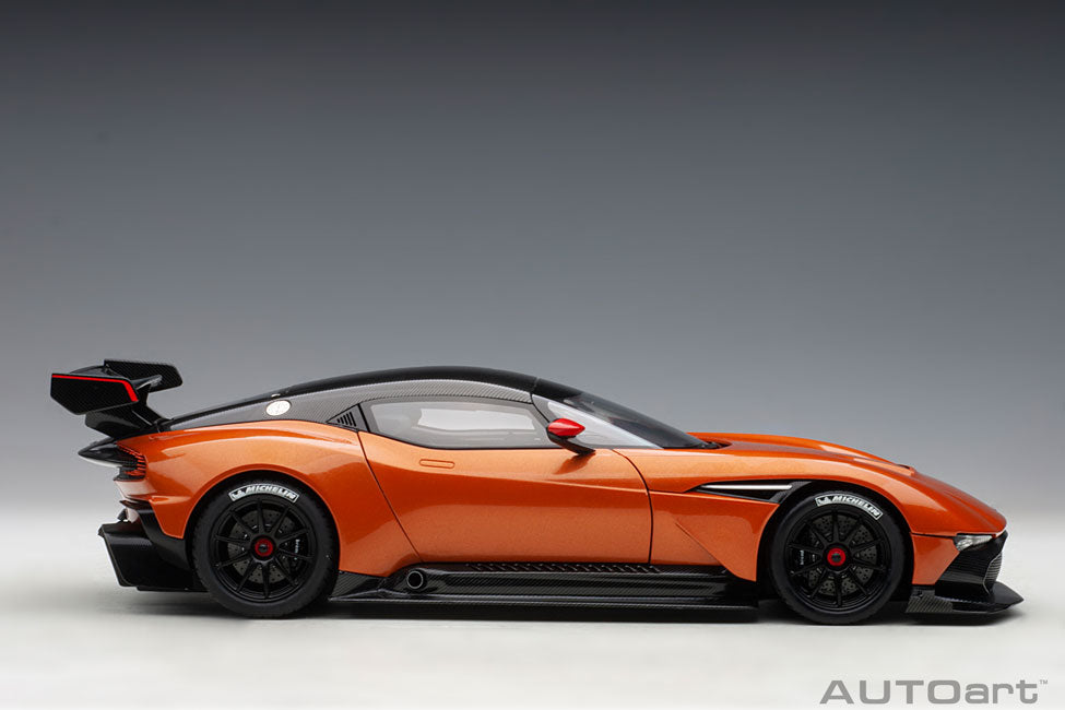 Aston Martin Vulcan 2015, orange