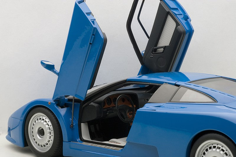 Bugatti EB110 GT 1991, blau