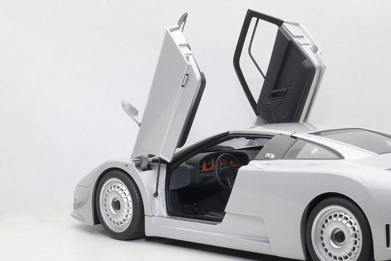 Bugatti EB110 GT 1991, silver