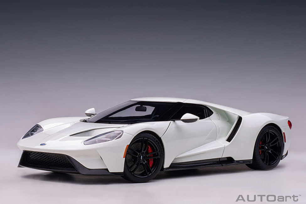 Ford GT 2017, frozen white