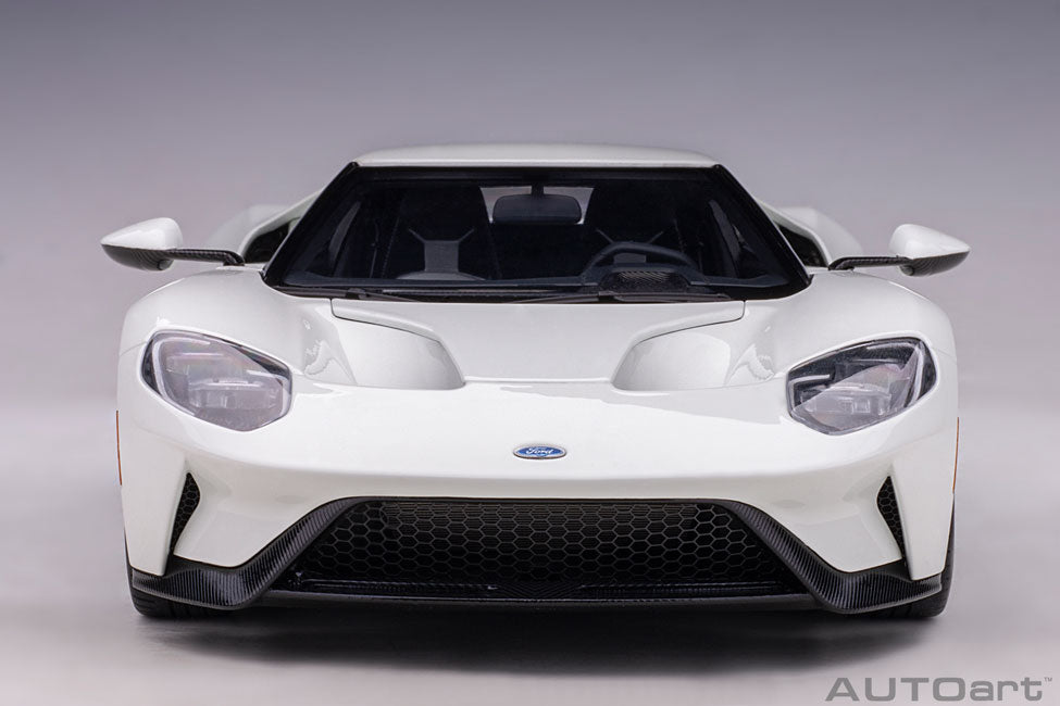 Ford GT 2017, frozen white