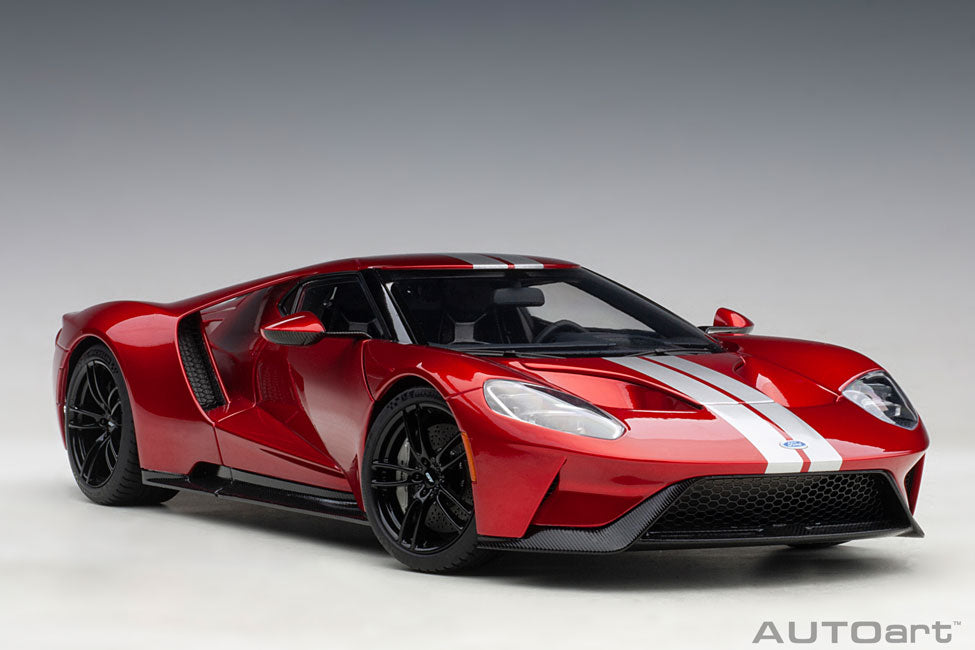 Ford GT 2017, liquid red / silver stripes