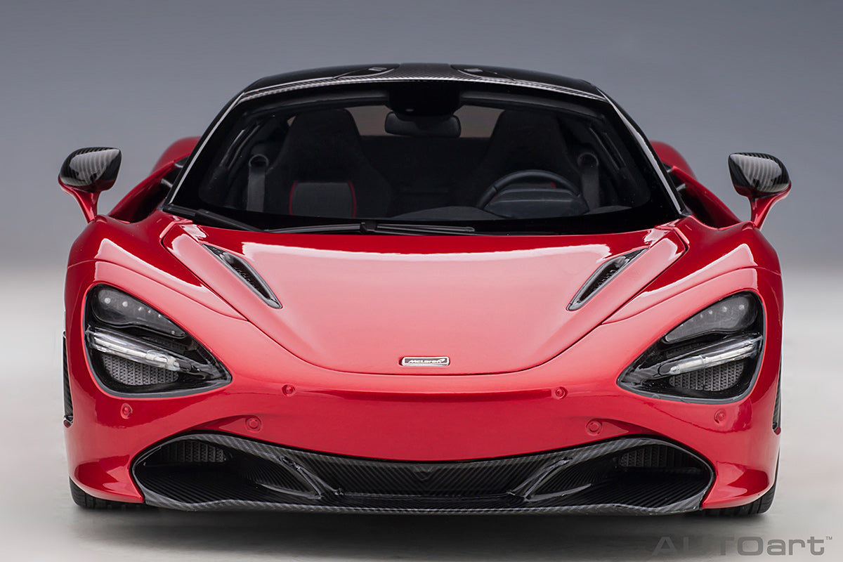 McLaren 720S, memphis red