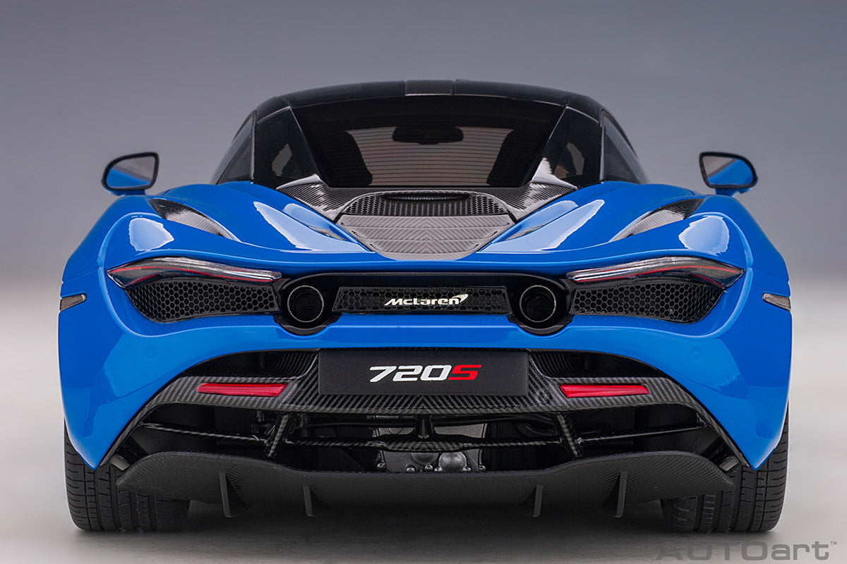 McLaren 720S, paris/metallic blue