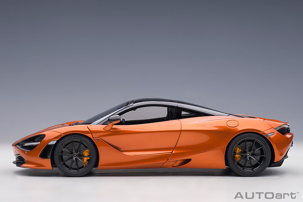 McLaren 720S, azores/metallic orange