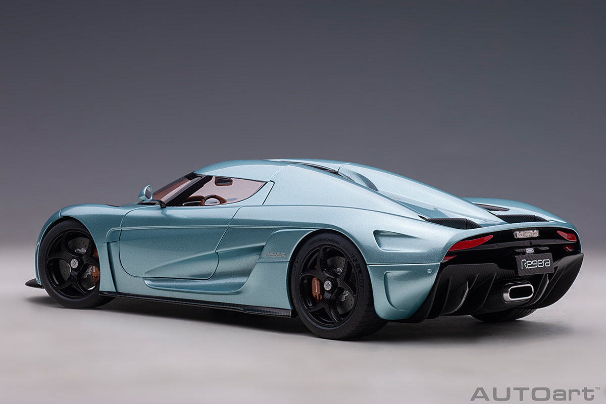 Koenigsegg Regera, horizon blue