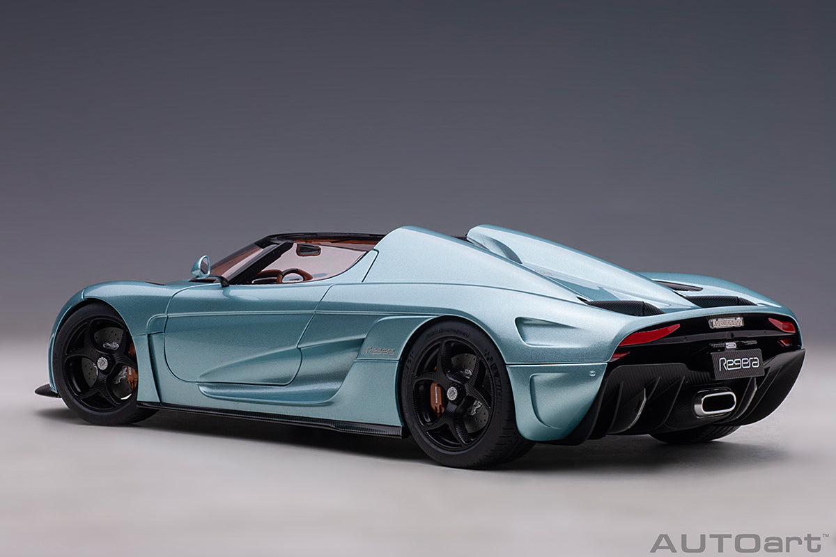 Koenigsegg Regera, horizon blue