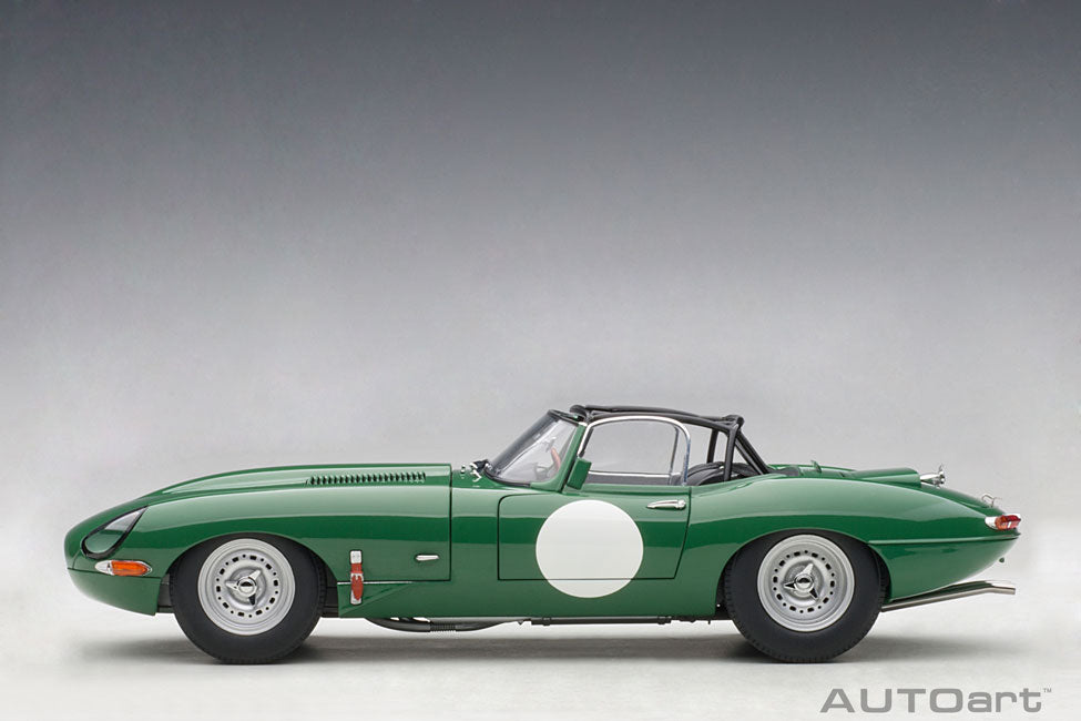 Jaguar Lightweight E-Type, racing green