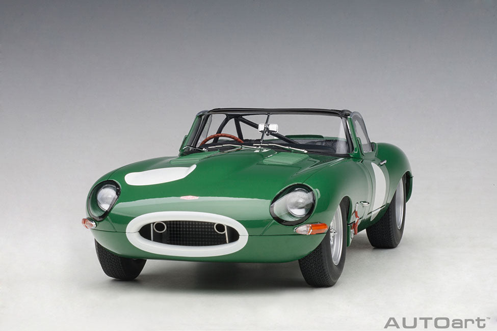 Jaguar Lightweight E-Type, racing green